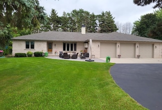 3810 Nicolet Dr, Green Bay, WI 54311