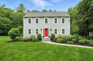 204 Riverside Dr, Norwell, MA 02061