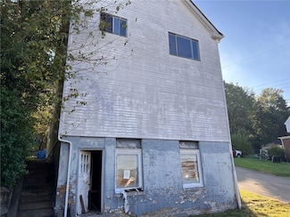 843 Delaware Ave, Glassport, PA 15045