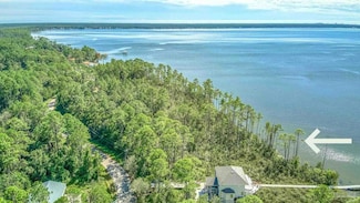 3569 Mai Kai Dr, Pensacola, FL 32526