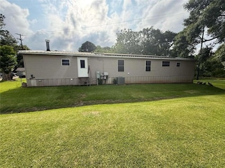 201 Sparrow St, New Iberia, LA 70563