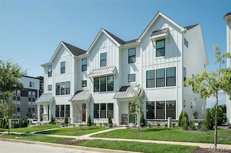 8971 Eager Rd, St. Louis, MO 63144