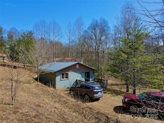 128 Archie Coffey Ln, Collettsville, NC 28611