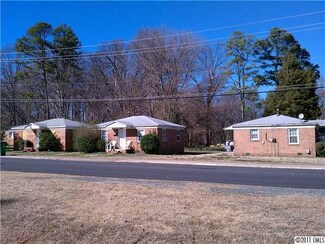 1900 Catherine Simmons Ave, Charlotte, NC 28216