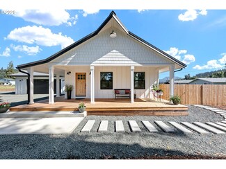 31395 Kenady Ln, Cottage Grove, OR 97424