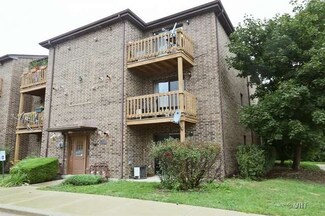 2260 Abbeywood Dr Unit C, Lisle, IL 60532