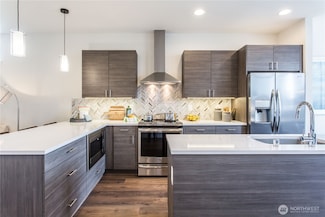 9229B 16th Ave SW, Seattle, WA 98106