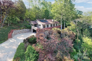 9 Sandon Cir, Asheville, NC 28804