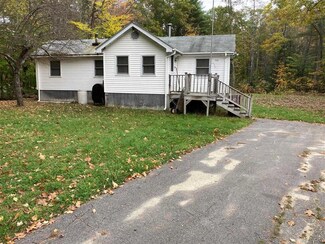 1319 Old Hillsboro Rd, Henniker, NH 03242