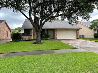 3202 The Highlands Dr, Sugar Land, TX 77478
