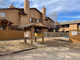 3402 S Winston Ave Unit 105, Tulsa, OK 74135