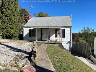 610 A&B Monroe St, Charleston, WV 25302