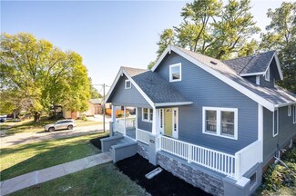 3700 Rollins Ave, Des Moines, IA 50312