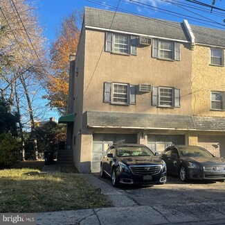 171 N Wycombe Ave, Lansdowne, PA 19050
