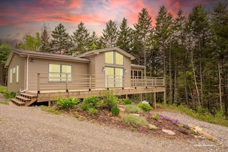 144 Woody Ln, Cushing, ME 04563