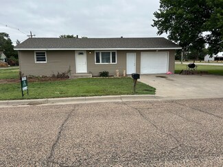 1016 E 7th St, Goodland, KS 67735