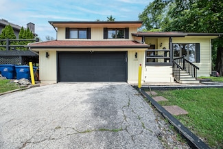 25429 W Cedar Crest Ln, Lake Villa, IL 60046