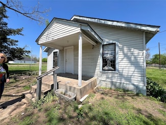 503 E State St, Terrell, TX 75160
