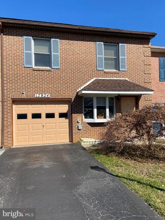 17924 Golf View Dr, Hagerstown, MD 21740