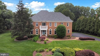 3014 Apple Brook Ln, Oakton, VA 22124