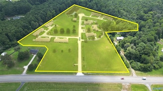 3226 Cathedral Caverns Rd, Grant, AL 35747