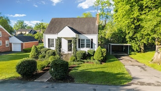 323 Bowman Ave NW, Cleveland, TN 37311