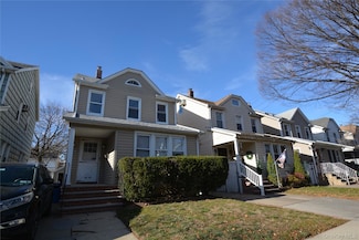 88-42 240th St, Jamaica, NY 11426