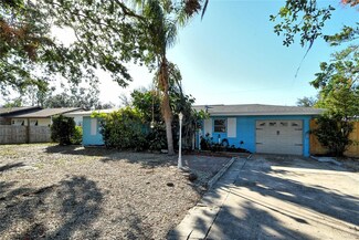418 Sarabay Rd, Osprey, FL 34229