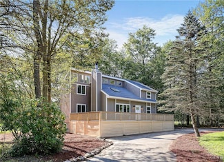 114 Independence Trail, Long Pond, PA 18334