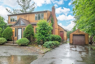 17 Barnida Dr, East Hanover, NJ 07936