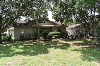 2210 Geronimo Ln, Rosenberg, TX 77471