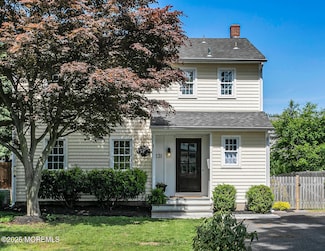 131 Maple Ave, Fair Haven, NJ 07704