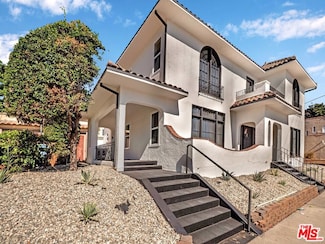 5073 5075 Edgewood Place, Los Angeles, CA 90019