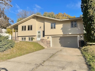 1706 2nd St N, South Saint Paul, MN 55075