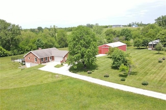 24140 Williams Rd, Dearborn, MO 64439