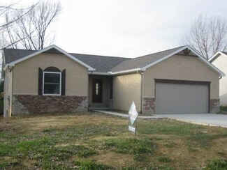 9502 W Lake Camelot Dr, Mapleton, IL 61547