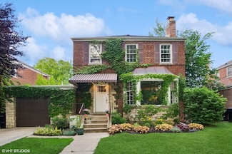 5515 N Virginia Ave, Chicago, IL 60625