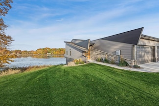 169 W Mcclung Rd Unit 201, La Porte, IN 46350