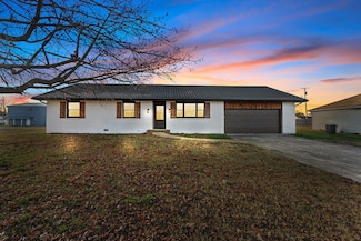 714 E Buffalo St, Bolivar, MO 65613