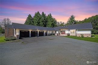 13629 Rector Rd, Bow, WA 98232