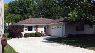 105 Amber Dr, Oregon, IL 61061