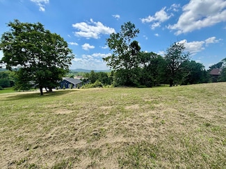 44 Banyas Blvd, Chillicothe, OH 45601