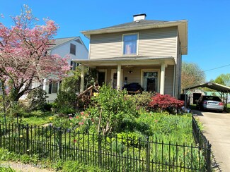 214 9th St, Carrollton, KY 41008
