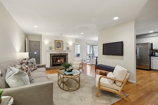 9 Larkin Cir Unit 9, West Orange, NJ 07052