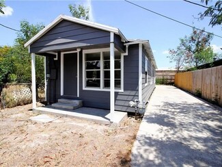 1214 Elgin St, Corpus Christi, TX 78405