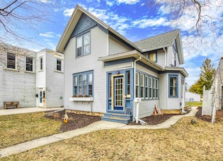2112 Wisconsin Ave, New Holstein, WI 53061