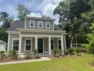 100 Gray Pine Ln, Summerville, SC 29483