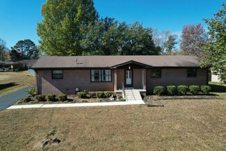 2207 Adams Cir, Murfreesboro, TN 37129