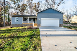 111 Timberlane Place, Lenoir, NC 28645