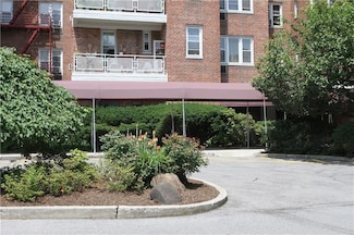 245 Rumsey Rd Unit 6C, Yonkers, NY 10701